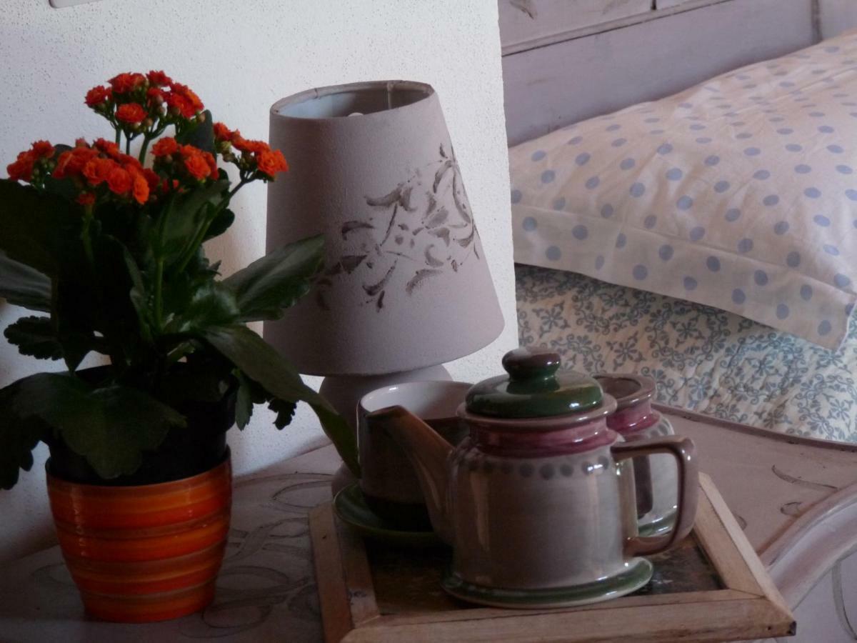 卡萨帝卡米拉住宿加早餐旅馆 Carate Urio 外观 照片
