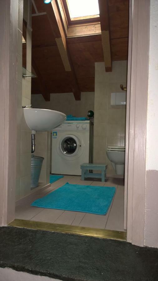 卡萨帝卡米拉住宿加早餐旅馆 Carate Urio 外观 照片